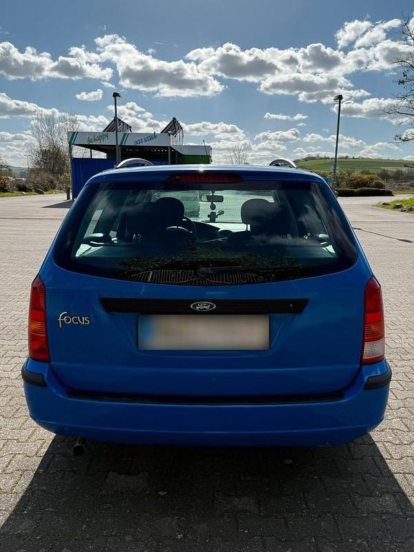 Usata Ford Focus 100 CV (73 kW) 2003 Blu Station wagon