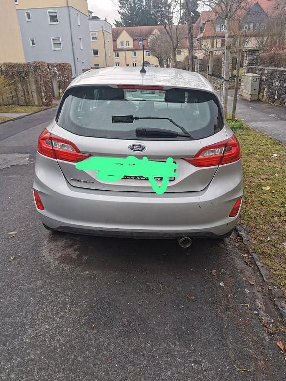 Gebraucht Ford Fiesta Cool & Connect 101 PS (74 kW) 2018 Silber Kleinwagen