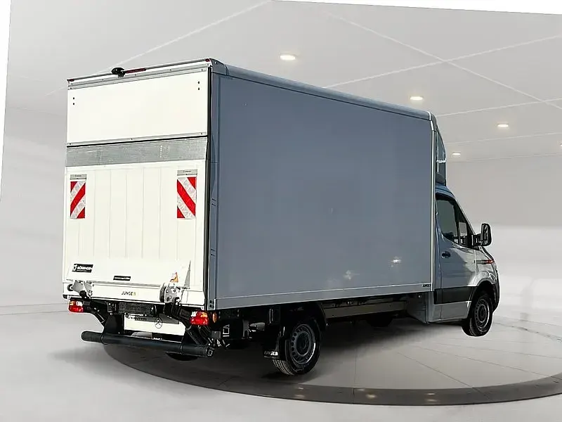 Gebraucht Mercedes Sprinter 170 PS (125 kW) 2025 Arktikweiss Van