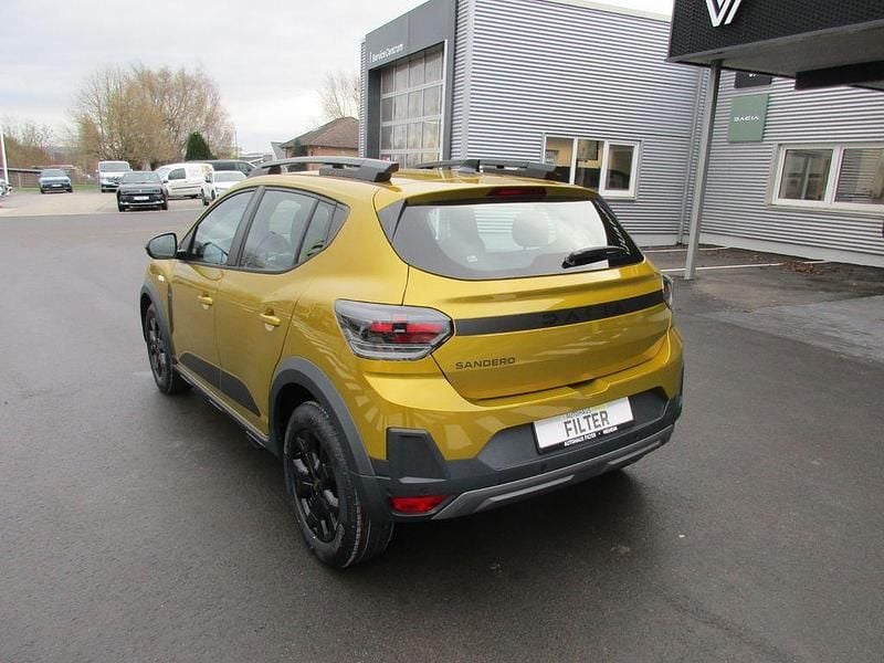 Gebraucht Dacia Sandero Extreme 110 PS (80 kW) 2026 Gelb SUV