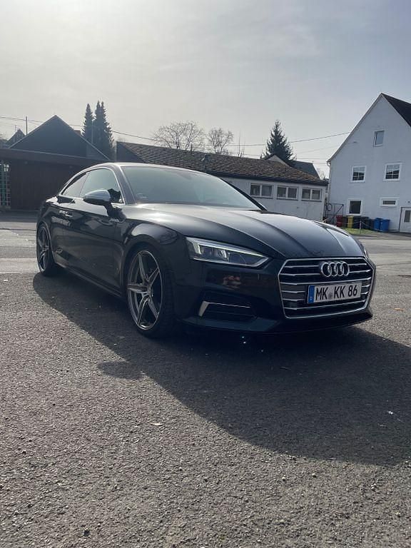 Gebraucht Audi A5 Sport 190 PS (139 kW) 2018 Schwarz Coupé