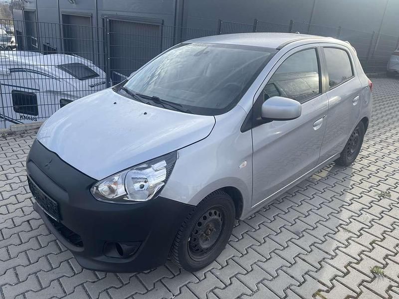 Gebraucht Mitsubishi Space Star 80 PS (58 kW) 2014 Silber Van / Kleinbus