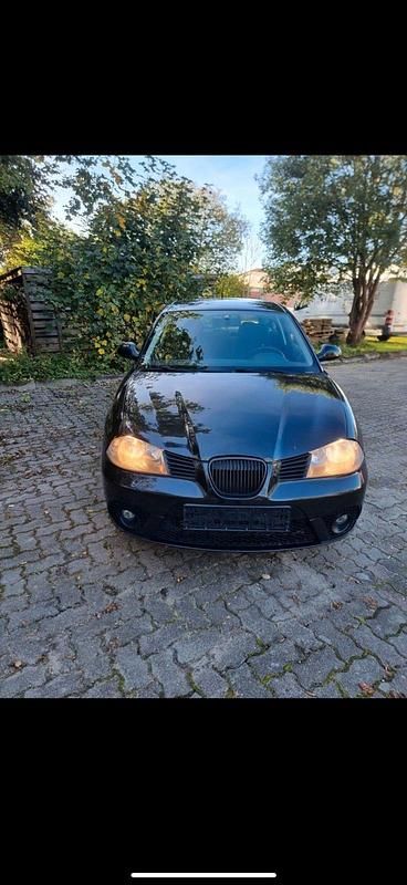 Schwarz Gebraucht 2006 Seat Ibiza Kleinwagen | 850 € (Superpreis) - Bild 1/4