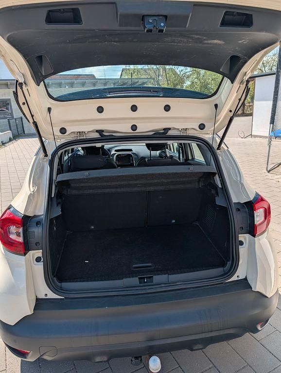 Second-hand Renault Captur Luxe 120 CP (88 kW) 2013 Bej SUV