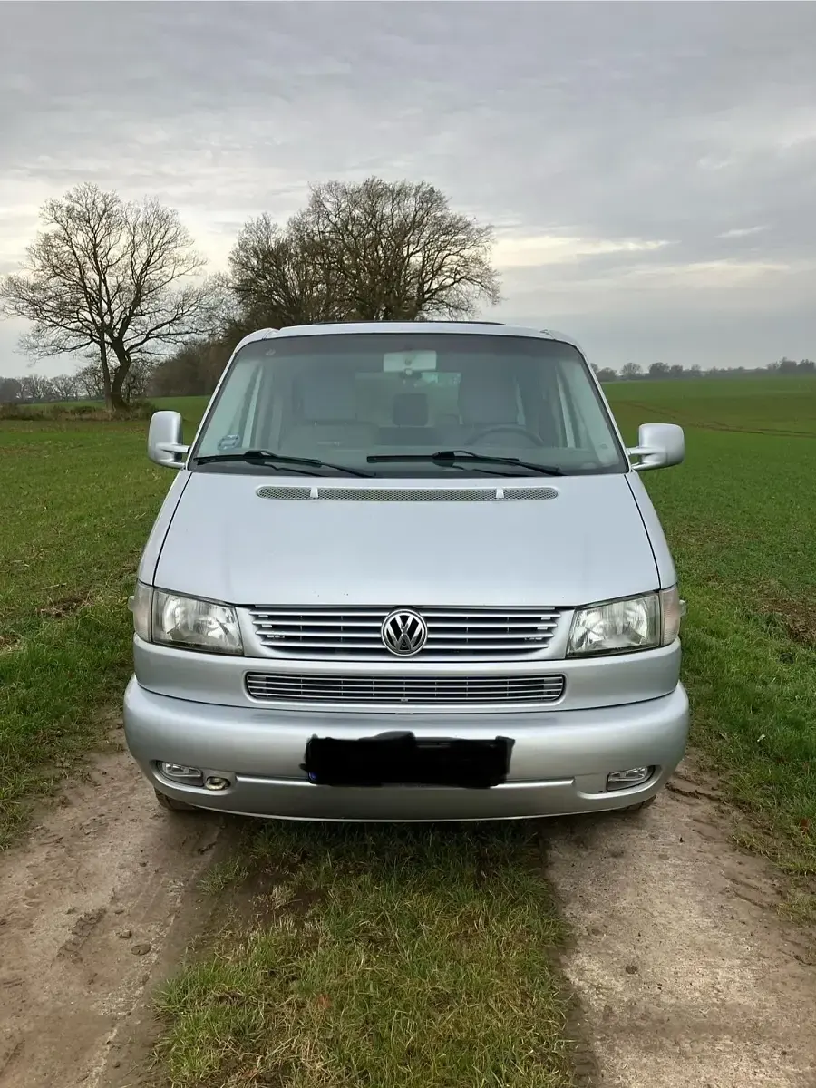 Gebraucht VW Multivan 102 PS (75 kW) 1999 Silber Van / Kleinbus