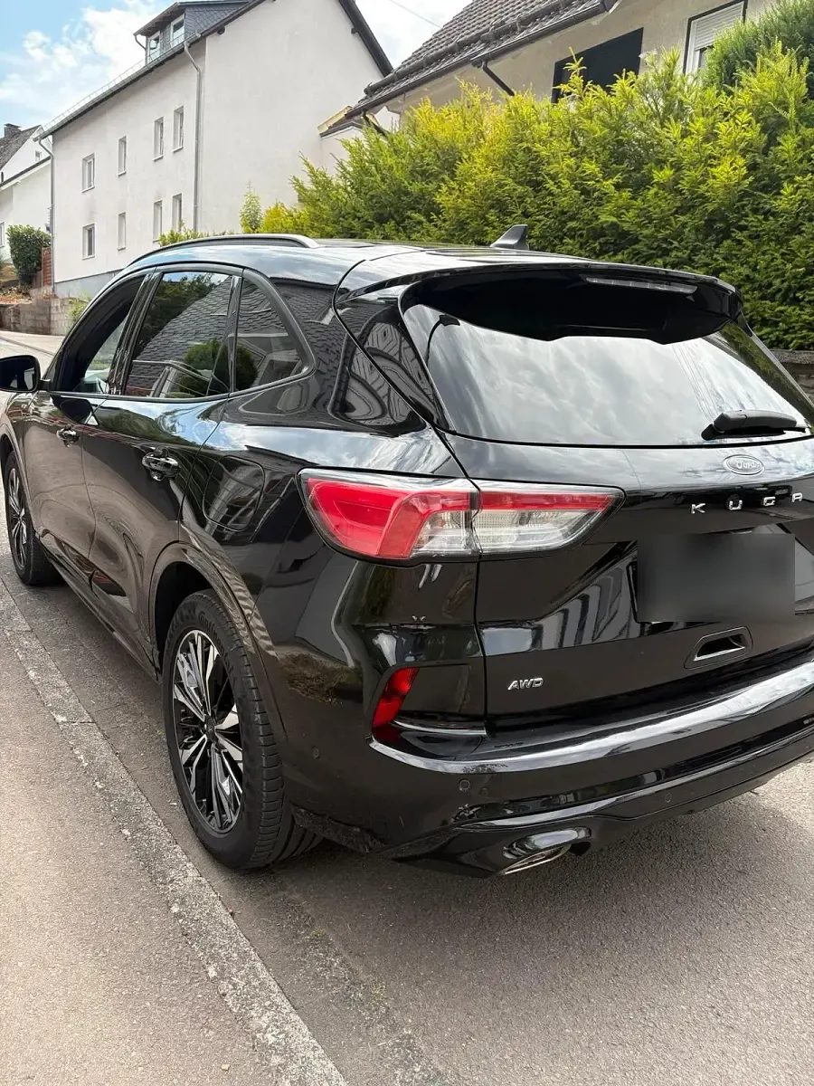 Gebraucht Ford Kuga ST-Line 190 PS (139 kW) 2020 Schwarz SUV