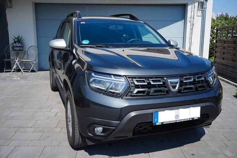 Gebraucht Dacia Duster Comfort 131 PS (96 kW) 2023 Grau SUV