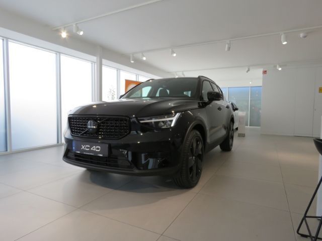 Gebraucht Volvo XC40 Plus 197 PS (144 kW) 2025 Schwarz SUV