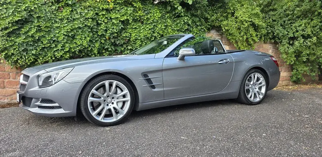 Gebraucht Mercedes SL500 435 PS (319 kW) 2012 Silber Cabrio