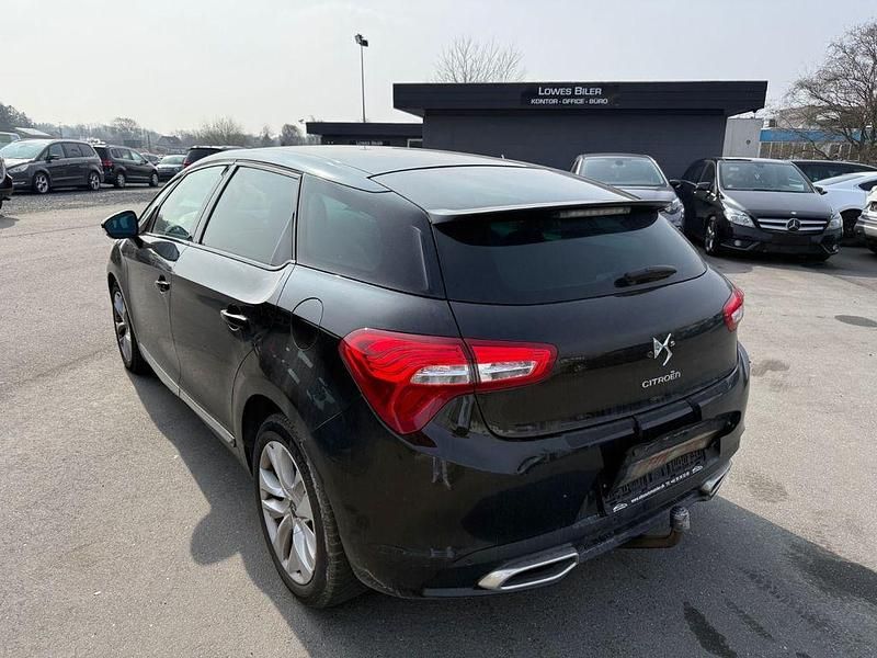 Gebraucht Citroën DS5 Chic 179 PS (131 kW) 2014 Schwarz Kleinwagen