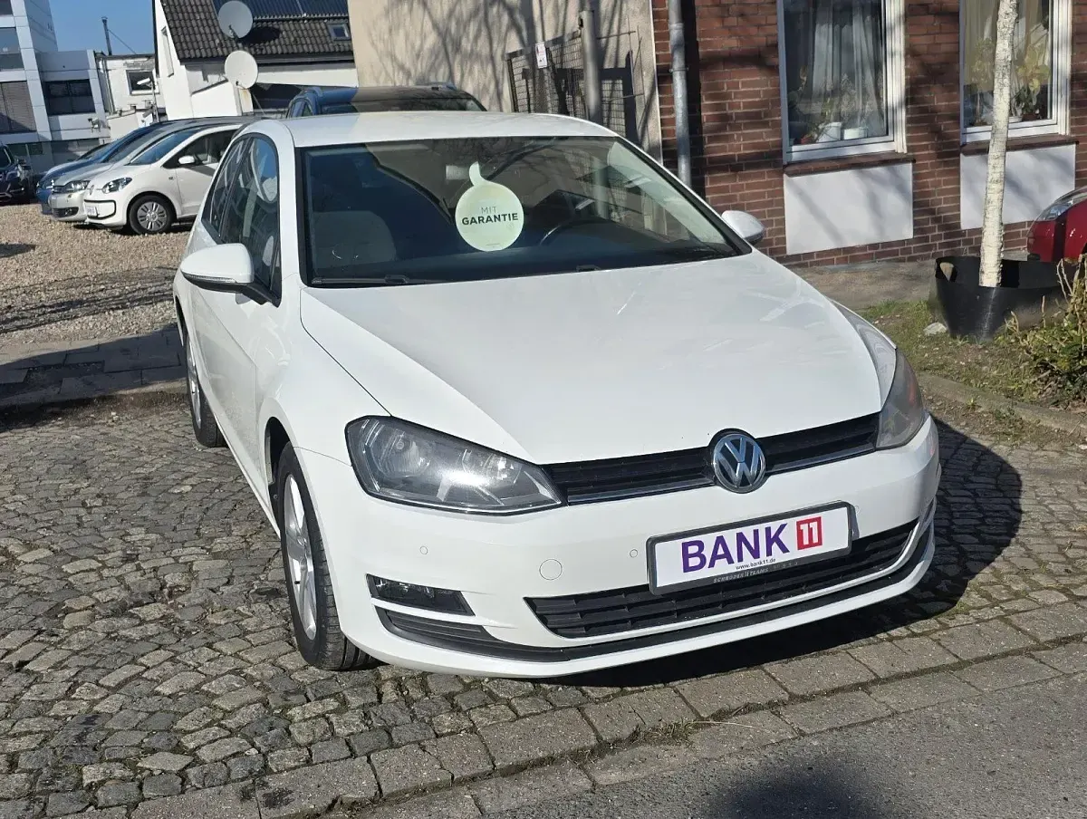 Gebraucht VW Golf VII Comfortline 86 PS (63 kW) 2013 Pure white Kleinwagen