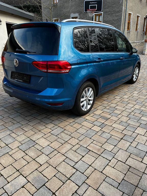 Gebraucht VW Touran Sound 116 PS (85 kW) 2017 Blau Van / Kleinbus