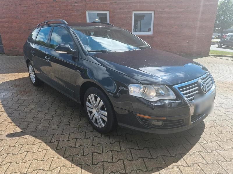 Schwarz Gebraucht 2008 VW Passat Kombi | 2.700 € (Fairer Preis) - Bild 1/4