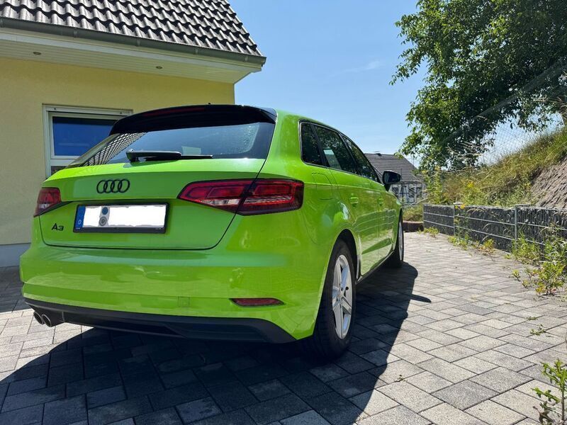 Gebraucht Audi A3 Sportback Premium 150 PS (110 kW) 2019 Schwarz Kleinwagen