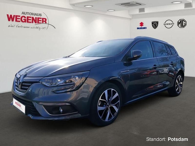 Grau Gebraucht 2019 Renault Mégane IV Bose Edition Limousine | 16.249 € (Fairer Preis) - Bild 1/4