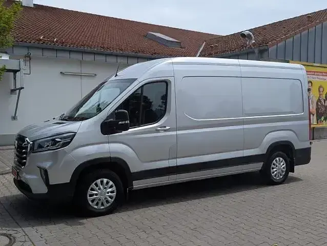 Gebraucht Maxus V90 2024 Silber Van