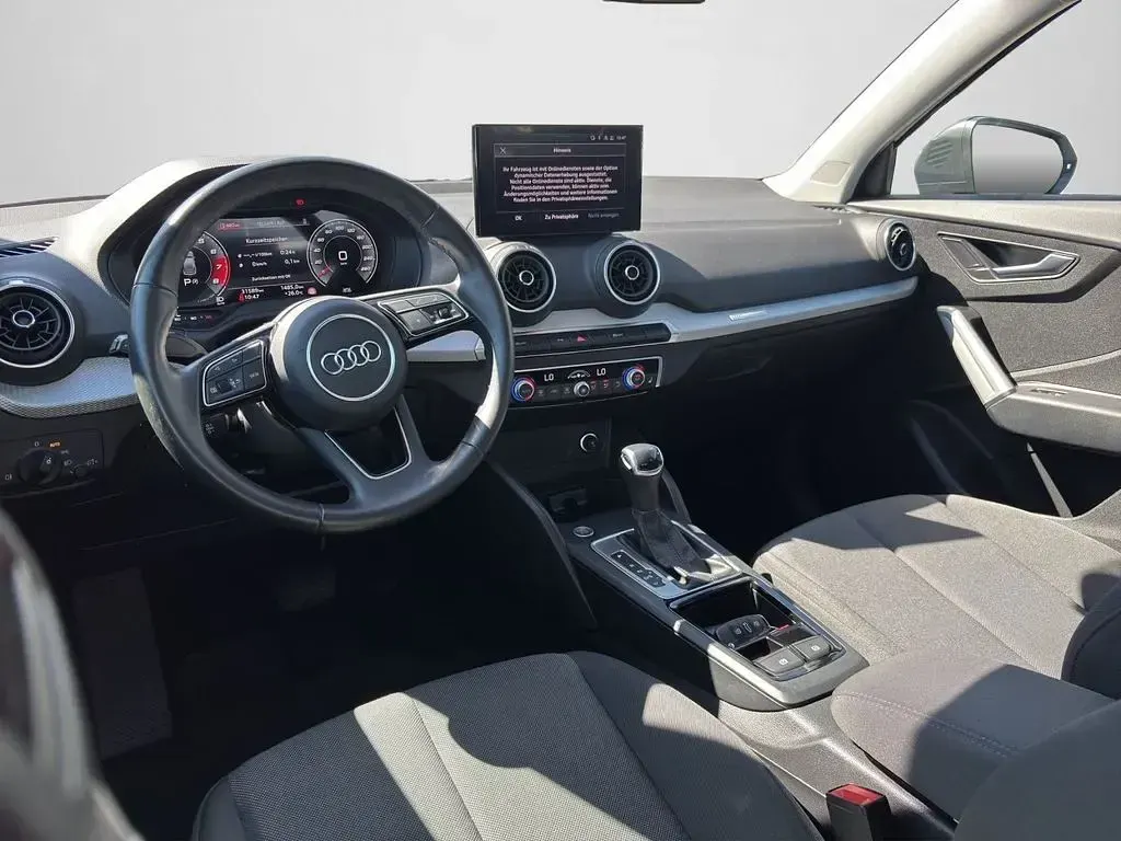 Gebraucht Audi Q2 S-Line 150 PS (110 kW) 2024 Arkonaweiß SUV