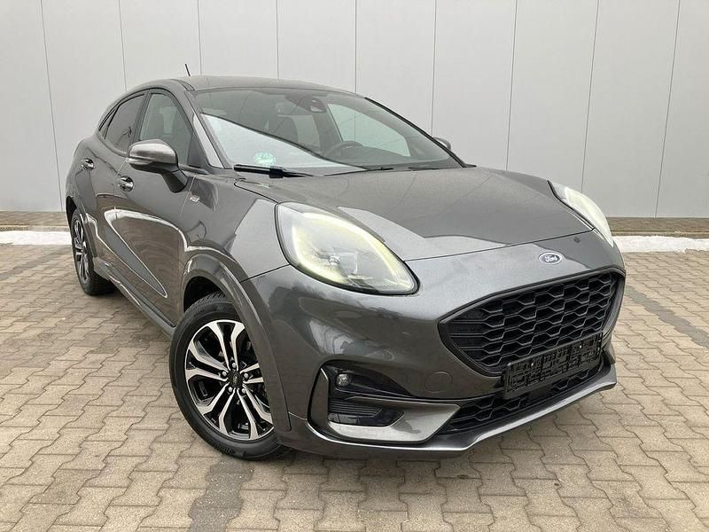 Grau Gebraucht 2021 Ford Puma ST-Line Limousine | 17.900 € (Superpreis) - Bild 1/4