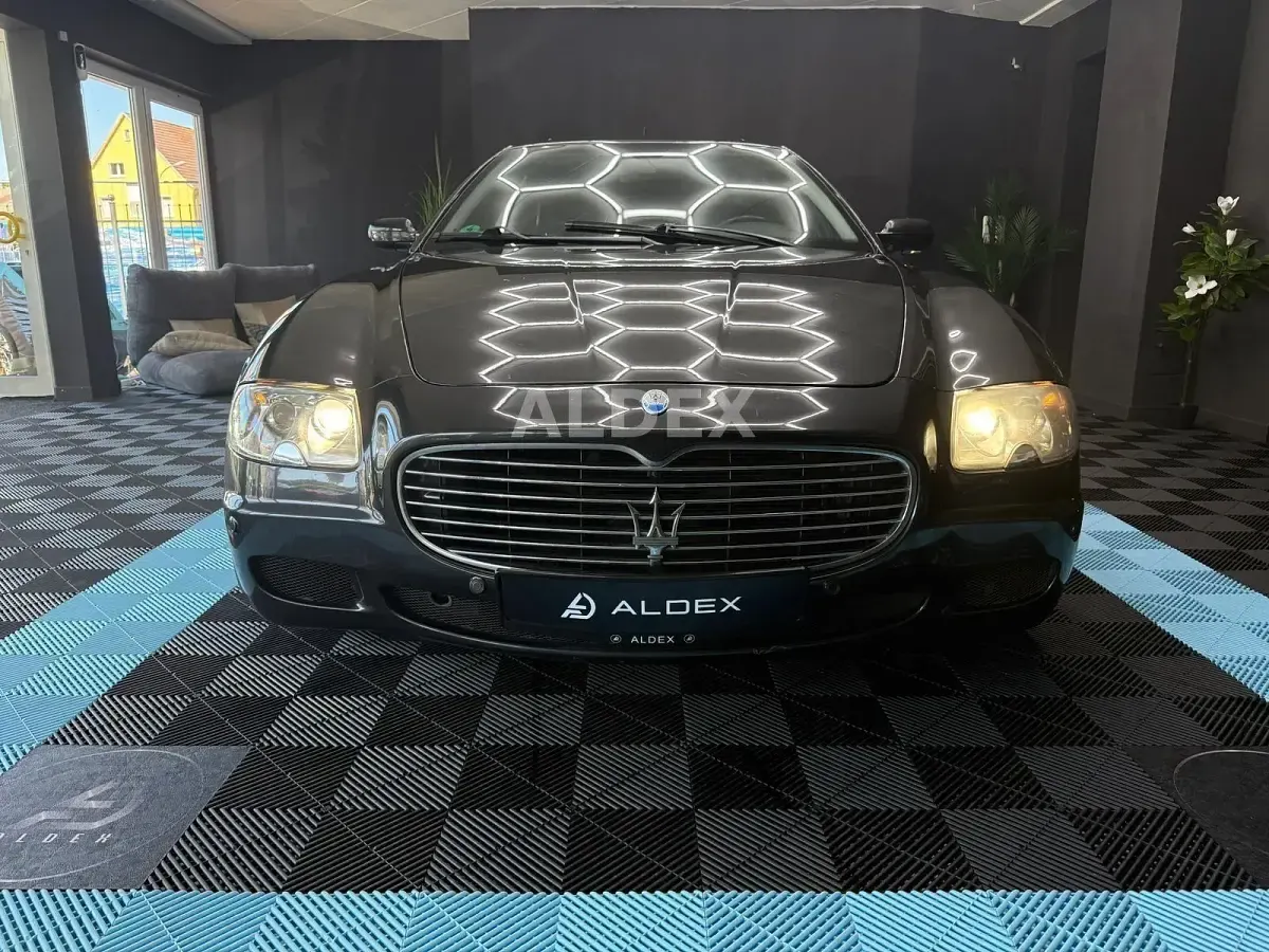 Gebraucht Maserati Quattroporte 400 PS (294 kW) 2007 Grau Limousine