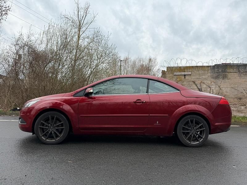 Gebraucht Ford Focus Cabriolet 2008 Rot Cabrio
