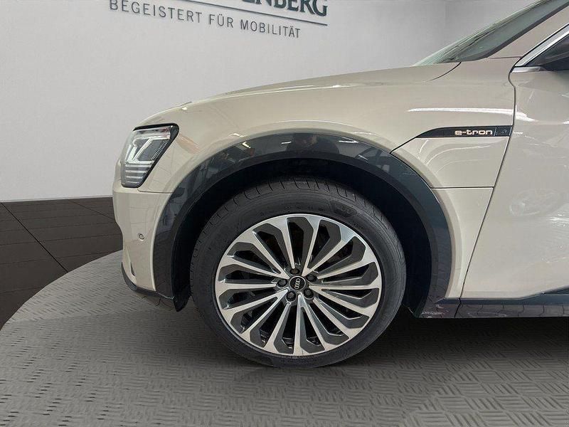Gebraucht Audi e-tron Sportback Advanced 230 kW (313 PS) 2021 Siambeige metallic SUV