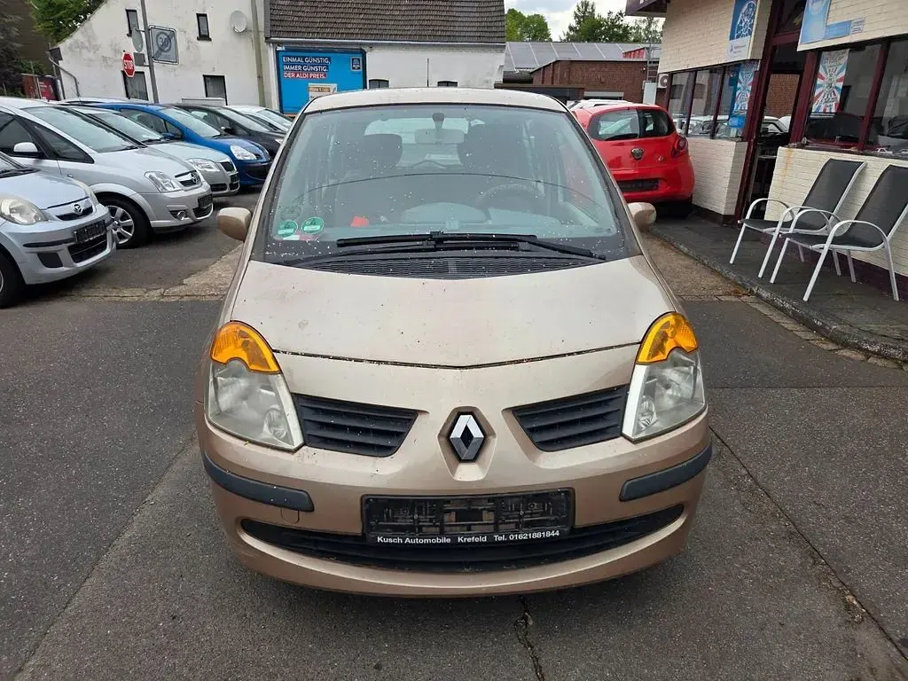 Używany Renault Modus Dynamique 75 KM (55 kW) 2004 Beżowy Minivan