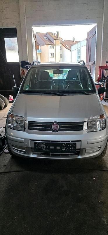 Gebraucht Fiat Panda 4x4 60 PS (44 kW) 2009 Silber Kleinwagen