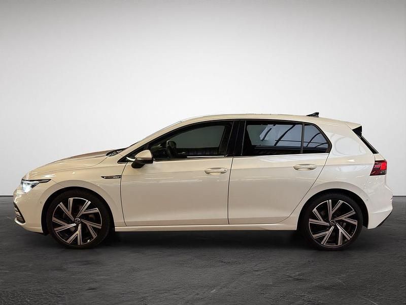 Gebraucht VW Golf VIII Style 190 PS (139 kW) 2022 Weiß Limousine