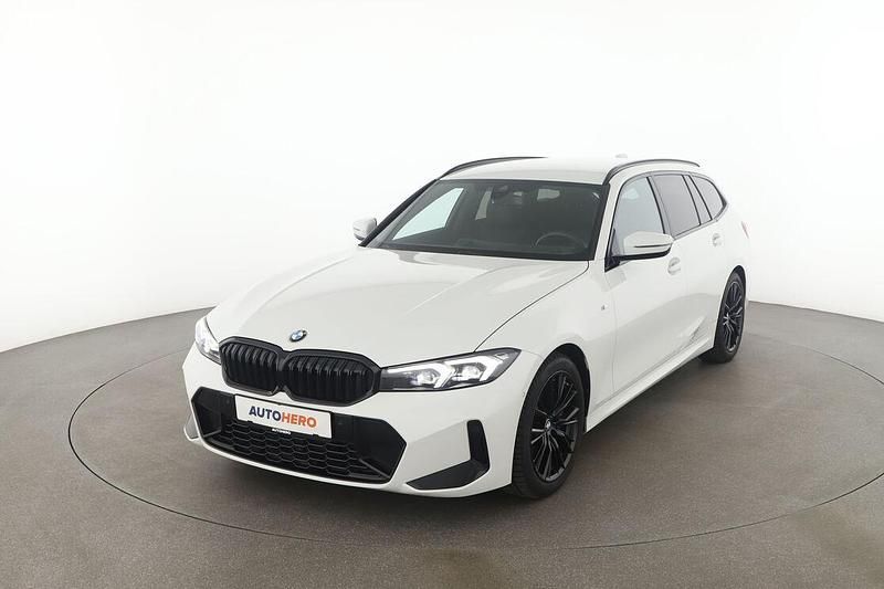 Weiß Gebraucht 2023 BMW 320 M Sport Kombi | 39.470 € (Fairer Preis) - Bild 1/3