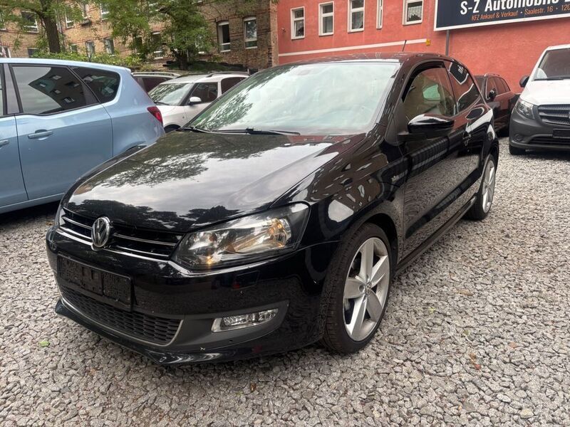 Schwarz Gebraucht 2014 VW Polo Life Limousine | 5.000 € (Guter Preis) - Bild 1/4