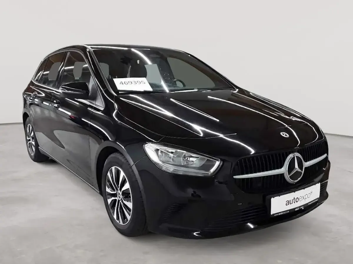 Gebraucht Mercedes B180 136 PS (100 kW) 2023 Van / Kleinbus