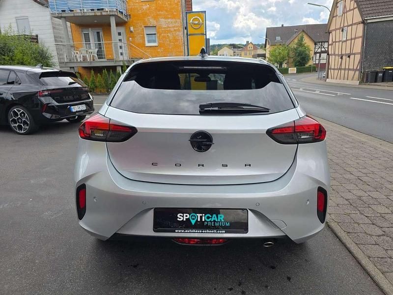 Gebraucht Opel Corsa 101 PS (74 kW) 2024 Grau/typ aussenverkleidung met Kleinwagen