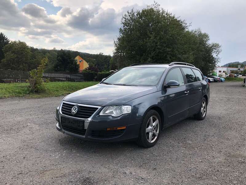 Braun Gebraucht 2009 VW Passat Comfortline Kombi | 1.790 € (Superpreis) - Bild 1/4