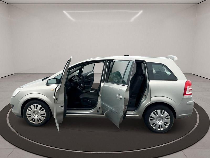 Używany Opel Zafira 150 KM (110 kW) 2009 Minivan