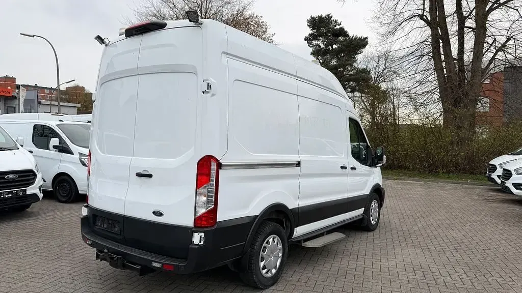 Używany Ford Transit Trend 170 KM (125 kW) 2020 Biały Minivan