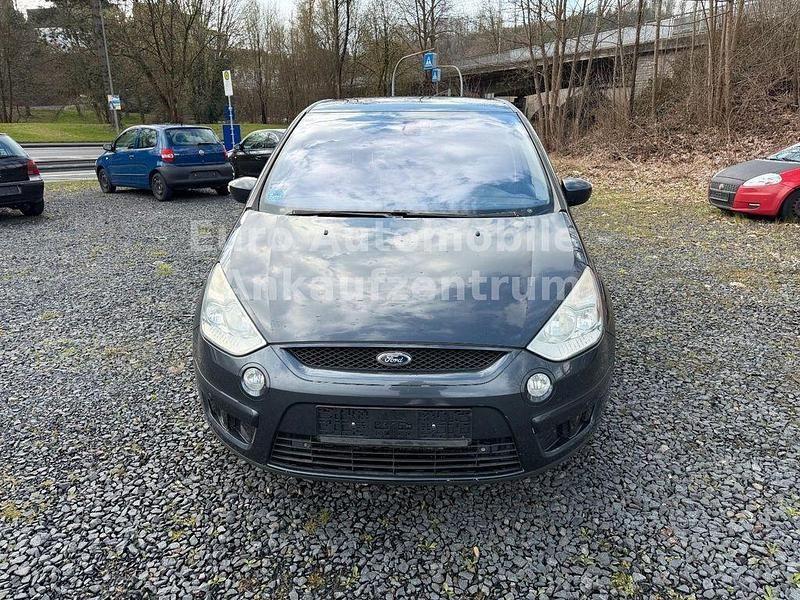 Gebraucht Ford S-MAX Titanium 140 PS (102 kW) 2009 Grau Van / Kleinbus