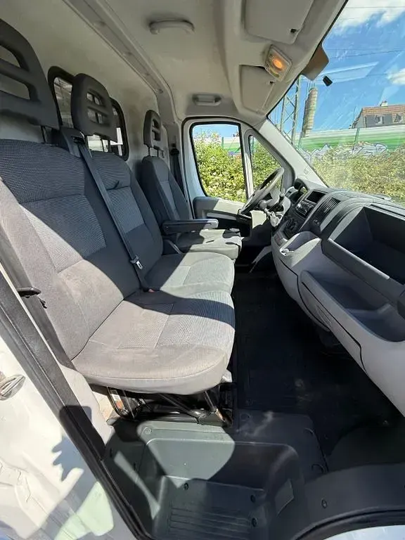 Gebraucht Peugeot Boxer 120 PS (88 kW) 2009 Weiß Van