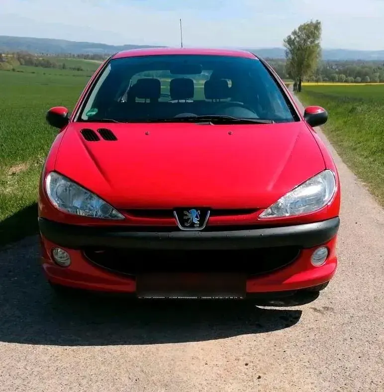 Gebraucht Peugeot 206 75 PS (55 kW) 2008 Rot Kleinwagen