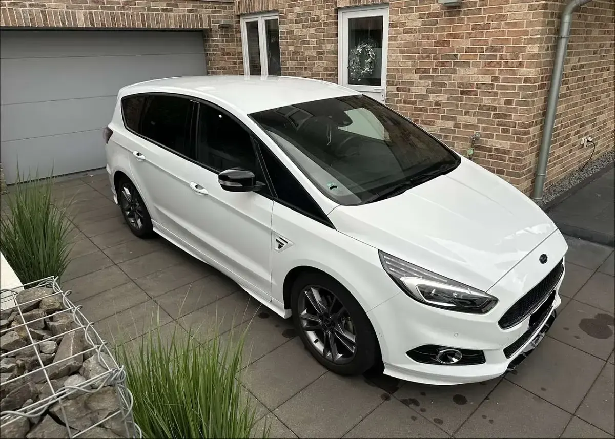 Gebraucht Ford S-MAX ST-Line 190 PS (139 kW) 2019 Weiß Van / Kleinbus