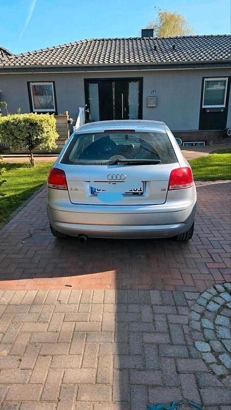 Gebraucht Audi A3 Sportback 102 PS (75 kW) 2005 Silber Kleinwagen