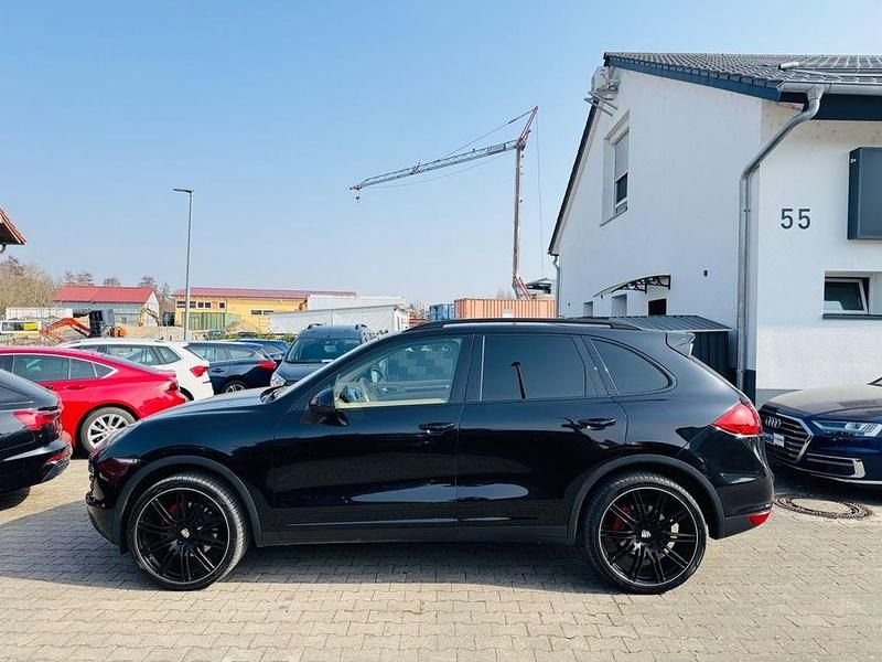 Gebraucht Porsche Cayenne 299 PS (219 kW) 2011 Schwarz SUV
