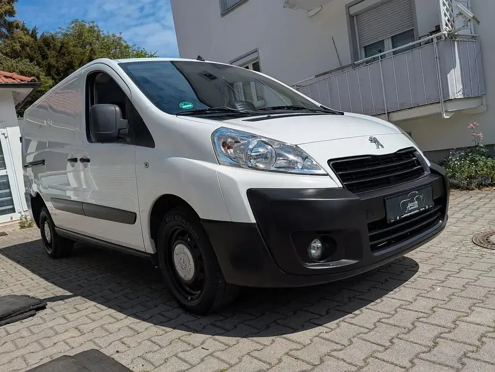 Gebraucht Peugeot Expert Avantage 128 PS (94 kW) 2016 Blanc banquise Van