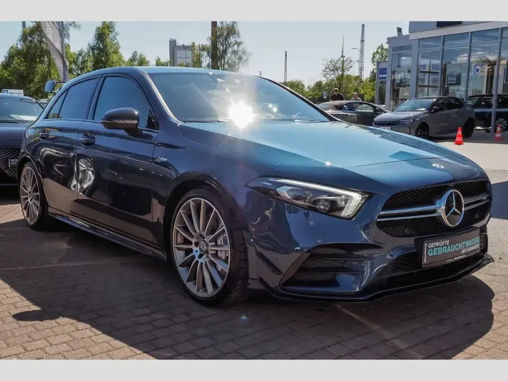 Gebraucht Mercedes A35 AMG AMG 306 PS (225 kW) 2018 Blau Coupé