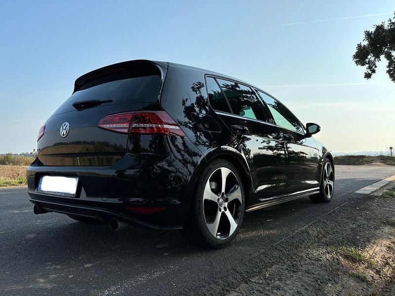 Gebraucht VW Golf VII GTI 220 PS (161 kW) 2016 Schwarz Limousine