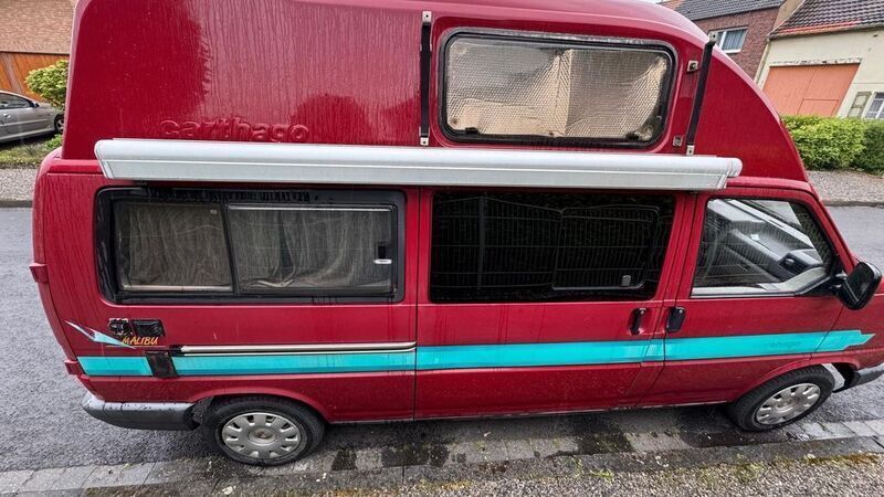 Rot Gebraucht 1992 VW T4 Van | 19.900 € - Bild 1/4