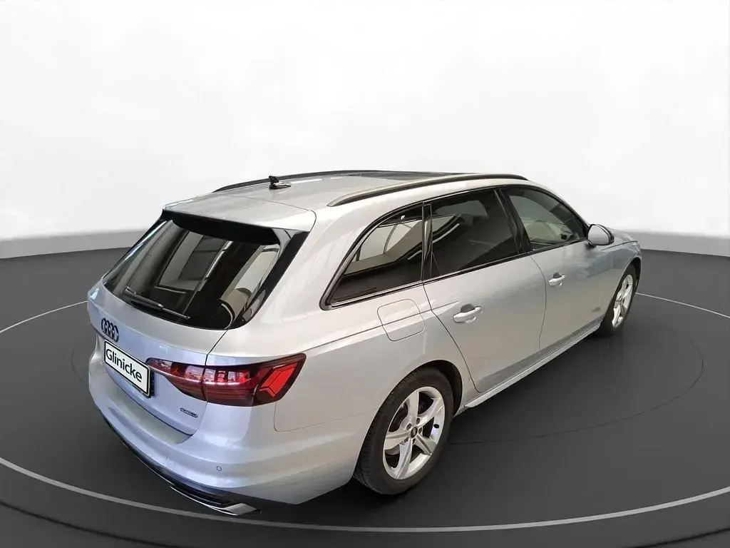 Gebraucht Audi A4 Advanced 204 PS (150 kW) 2023 Florettsilber metallic Kombi