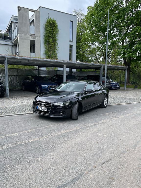 Schwarz Gebraucht 2011 Audi A6 Comfort Limousine | 10.499 € (Guter Preis) - Bild 1/4