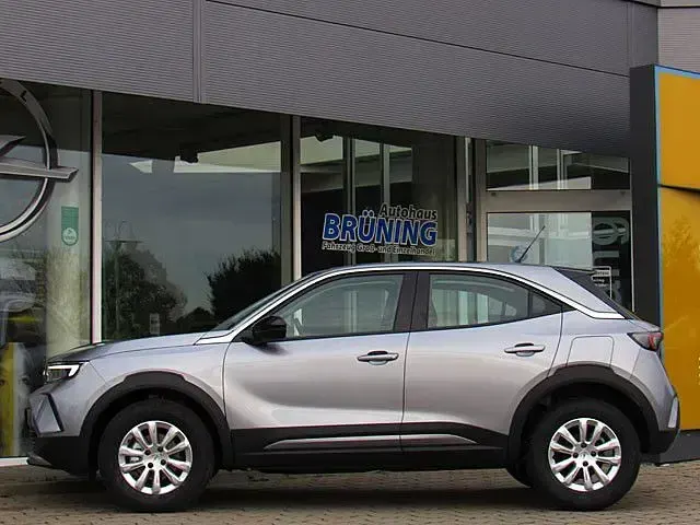 Second-hand Opel Mokka Edition 101 CP (74 kW) 2022 Argintiu SUV