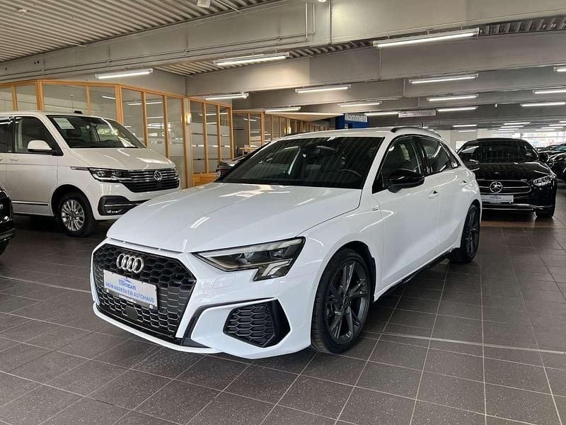 Gebraucht Audi A3 S-Line 150 PS (110 kW) 2024 Weiß Limousine
