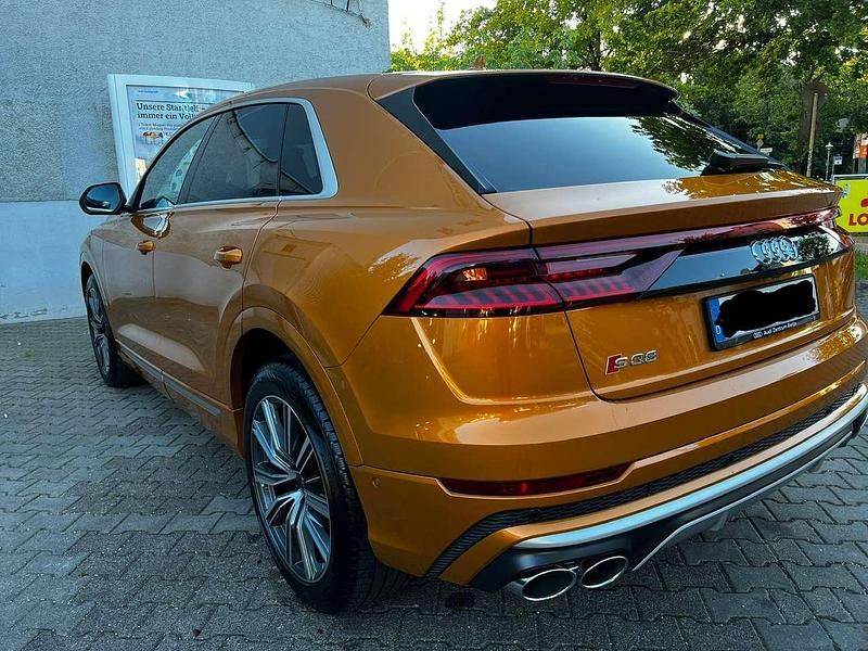Orange Gebraucht 2022 Audi SQ8 SUV | 75.999 € (Etwas zu teuer) - Bild 1/4